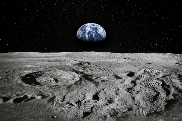 NASA высадит астронавтов на Луне через 4 года