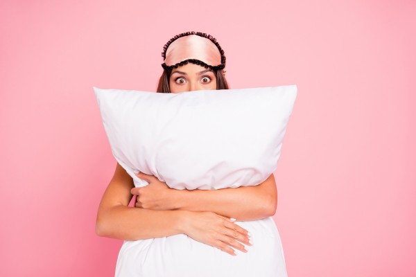 Правила здорового сна: чем грозит выбор плохой подушки