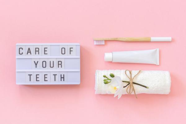 Как правильно чистить зубы: простые советы, которые нужно запомнить (и использовать)