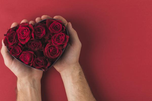 Love you: красивые поздравления с Днем святого Валентина