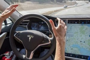 v-bortovom-kompjutere-tesla-obnaruzhena-opasnaja-neispravnost_rect_3b60965414c195a03977deec61015843