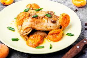 Chicken stewed in apricots