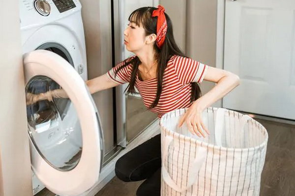 Почему полотенца и одежду нельзя стирать в машинке вместе