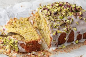 lemon - pistachio cake