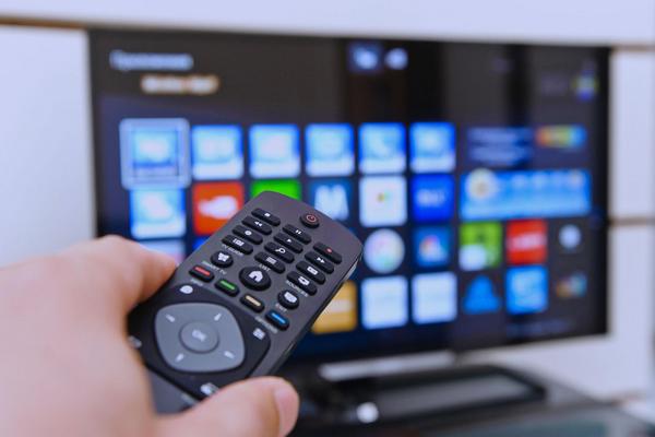 Как бесплатно смотреть фильмы и ТВ-каналы на смарт-телевизоре