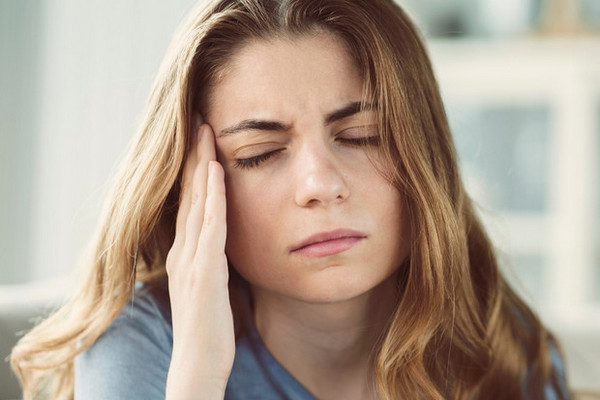 Не просто головная боль: что такое мигрень, и как с ней справиться