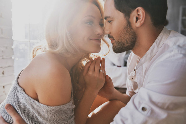 7 признаков, что мужчина с вами по-настоящему счастлив