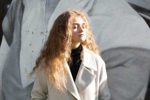 spokoistvie-devyshka-min-1024x682