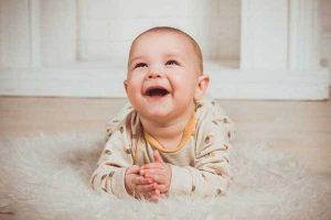 baby-razvitie-min-1024x682