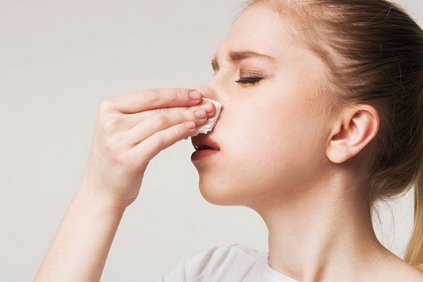 Специалисты назвали причины частых кровотечений из носа