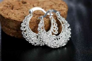Серьги из серебра: богатство выбора