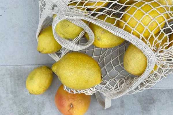 Как осветить кожу лица: маска из лимона – простой рецепт