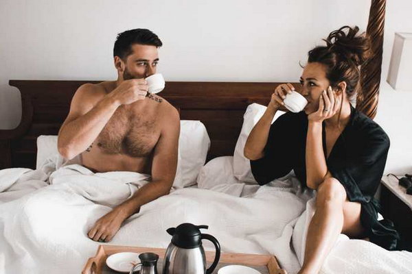 Не только кофе в постель: утренние ритуалы, которые помогут укрепить отношения