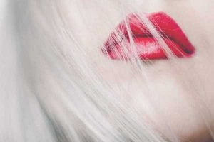 woman-gybi-min-1024x659