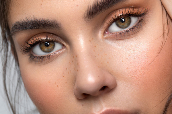 Как скорректировать форму глаз с помощью макияжа: 5 простых приемов