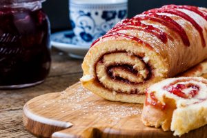 Biscuit roulade with cherry jam