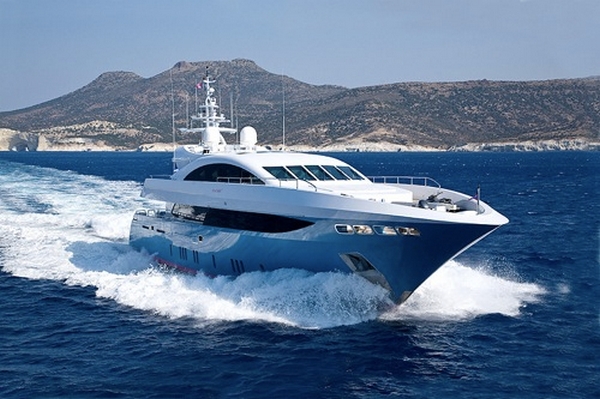 Аренда моторной яхты в Греции: роскошный отдых по доступным ценам