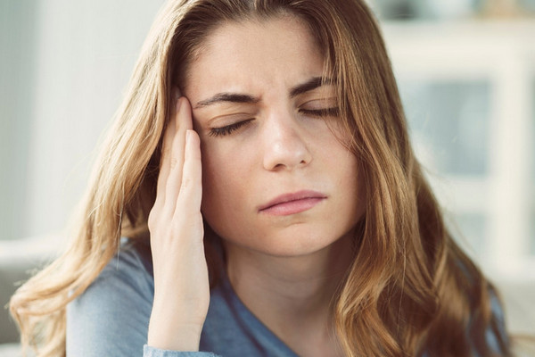 Не просто головная боль: что такое мигрень, и как с ней справиться