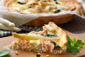 Asparagus tart with salmon