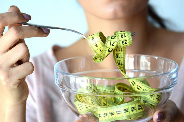 Голодать не придется: 4 причины, почему садиться на диету — плохая идея