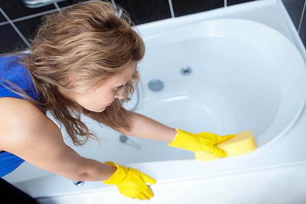 Как очистить ванну от налета и ржавчины в домашних условиях.