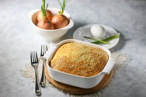 Пирог с зеленым луком: весенний рецепт
