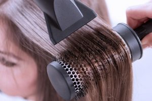 Как сделать, чтобы волосы не электризовались: простые советы