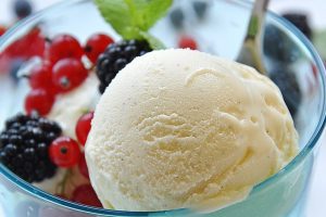 Как сделать домашнее мороженое: вкусно, просто, натурально
