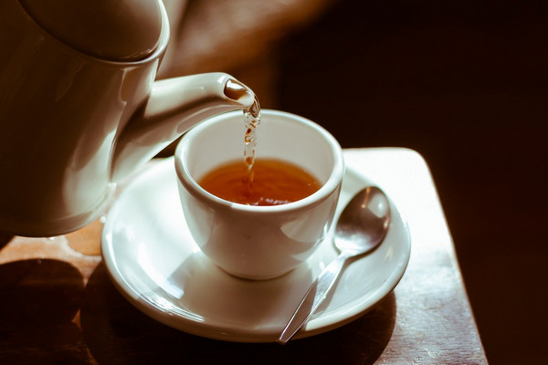 Почему нельзя пить горячий чай и другие опасности напитка