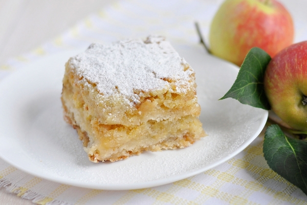 Насыпной пирог с яблоками – даже не нужно месить тесто