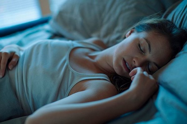 Слишком много — тоже плохо: какое количество сна самое оптимальное для организма?