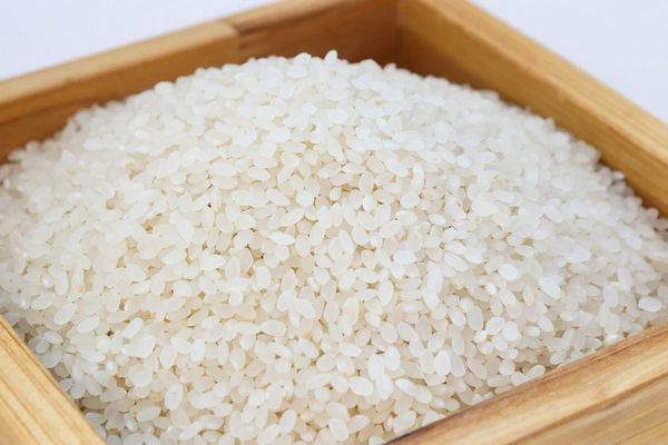 Как с помощью крышечек от пива спасти рис от жучков