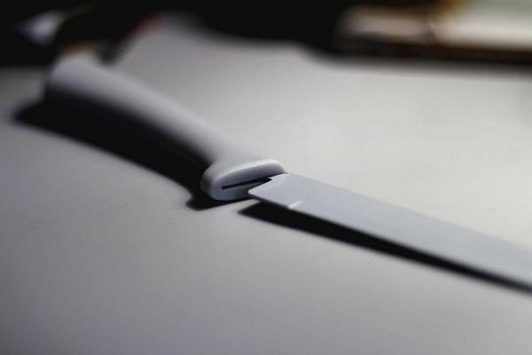 Не выбрасывайте ножи или другие предметы, если у них сломалась ручка – ее можно очень просто восстановить
