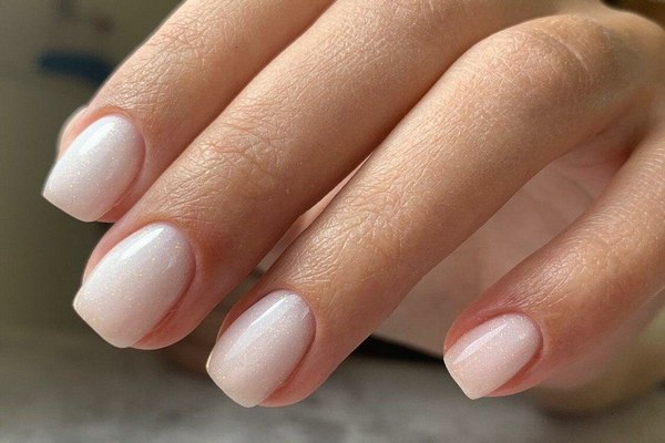Молочные ногти или Milky Nails – тенденция, ставшая новой классикой
