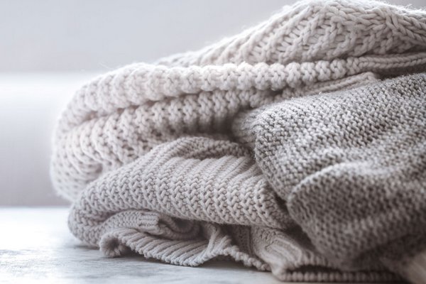 Кашемировый свитер: как правильно ухаживать, чтобы любимая одежда оставалась с вами на долгие годы