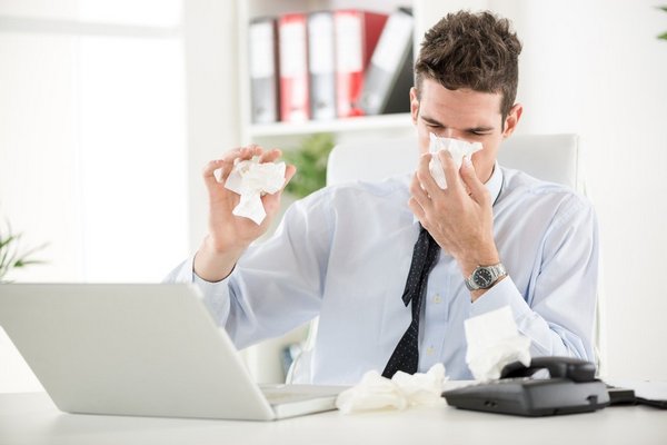 Бывает ли аллергия на работу, как она проявляется и как вылечиться