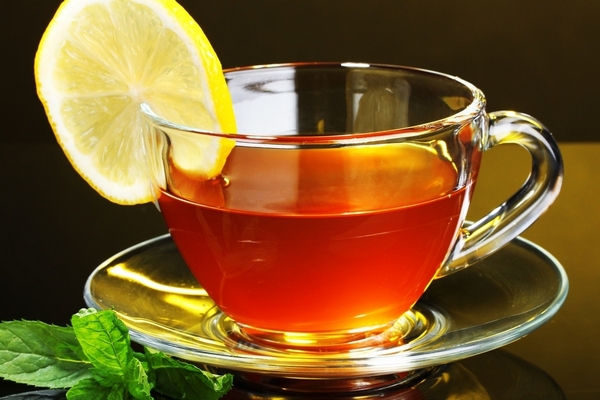 Диетологи рассказали, какие продукты категорически нельзя употреблять с чаем.
