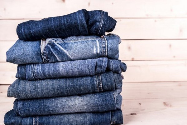 Как правильно стирать джинсы, чтобы они прослужили вам вечность