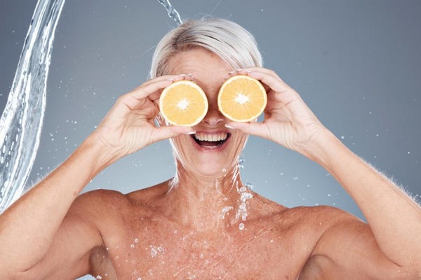 Возьмите апельсин с собой прямо в душ: вот какую пользу вы получите