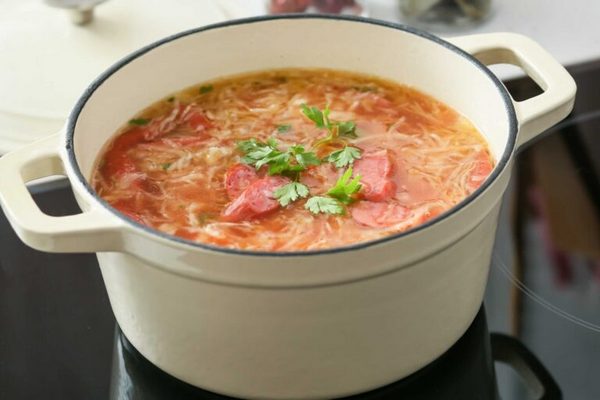 Польский суп с квашеной капустой и копченостями – очень интересный вкус