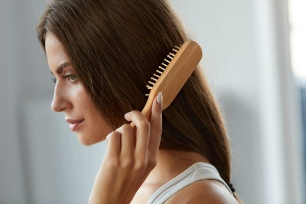 Лайфхак от парикмахеров: как быстро высушить волосы без фена