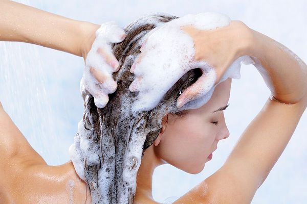 Волосы будут чистыми вдвое длиннее: просто добавьте щепотку этого продукта в ваш шампунь