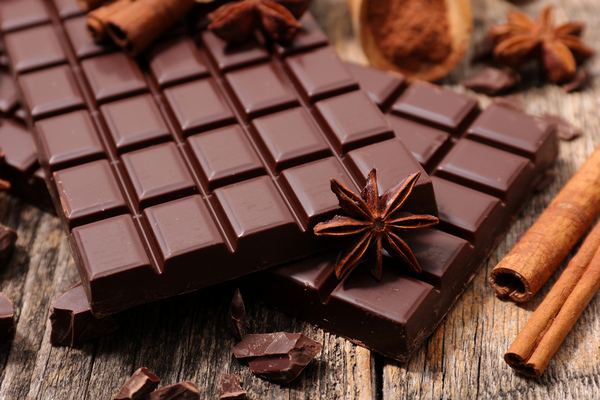 Педиатры рассказали родителям, какой шоколад лучше покупать детям