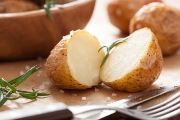 Диетологи рассказали, в какой половине дня лучше есть картошку.