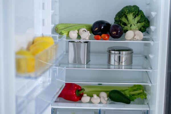 Список продуктов, которые нельзя хранить в дверце холодильника, чтобы они не испортились