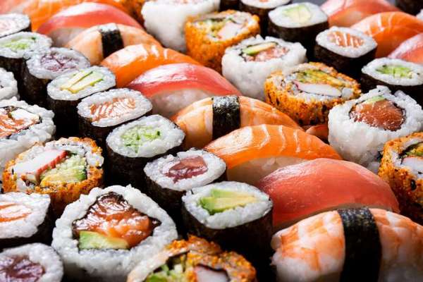 Как есть суши и роллы, чтобы худеть — эксперты раскрыли секреты