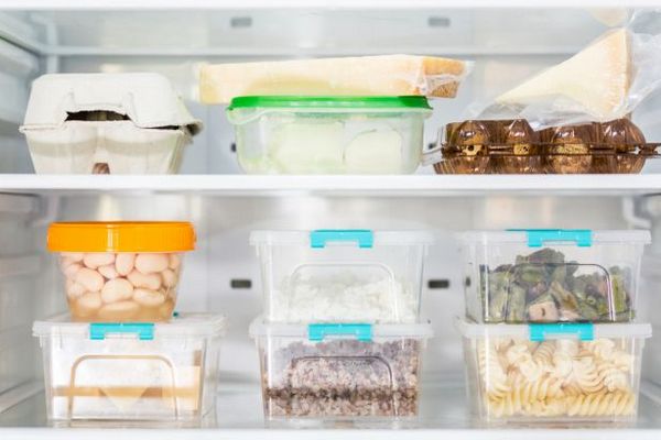 Станут очень токсичными: 4 продукта, которые ни в коем случае нельзя убирать в холодильник
