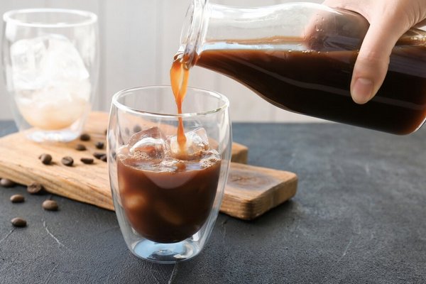 Какой кофе полезнее — холодный или горячий: вы могли не знать этого о напитке