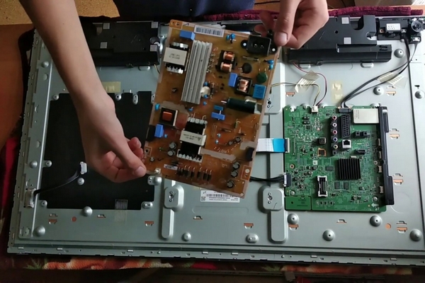 Когда нужен ремонт экрана телевизора Samsung